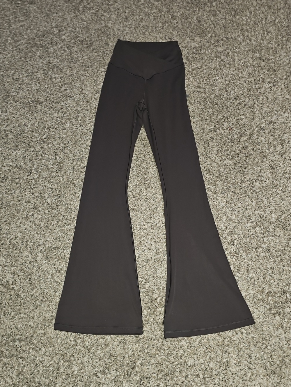 Offline By Aerie. Womens Dark Brown Cross Over Waist Flare Leggings. Sz SM Nwots